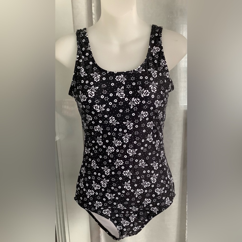 One Piece Ditsy floral Swimsuit NWOT - Picture 1 of 7